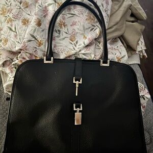 Vintage Gucci Sophisticated Black Leather Satchel